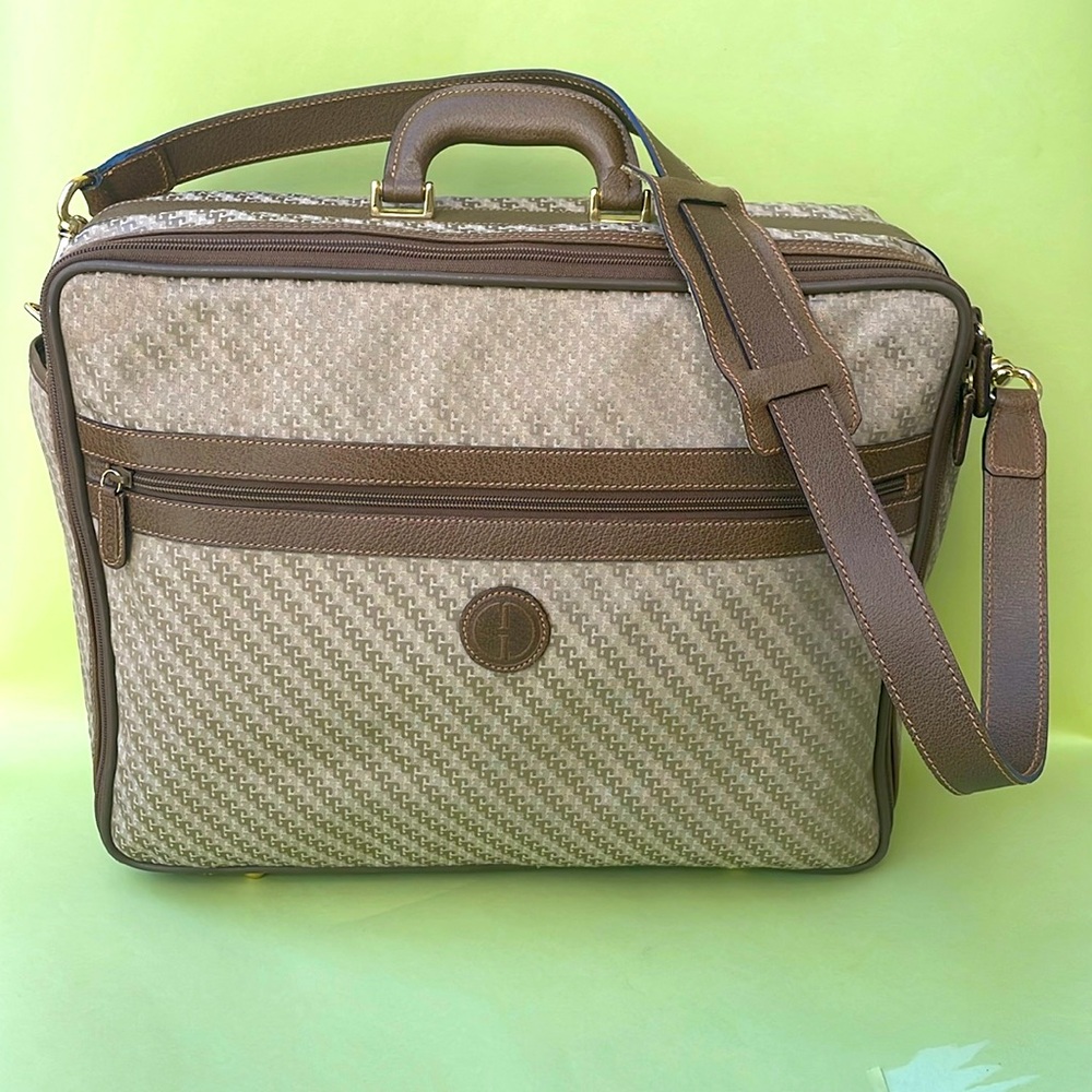 Vintage Gucci tan/gold canvas/leather travel bag